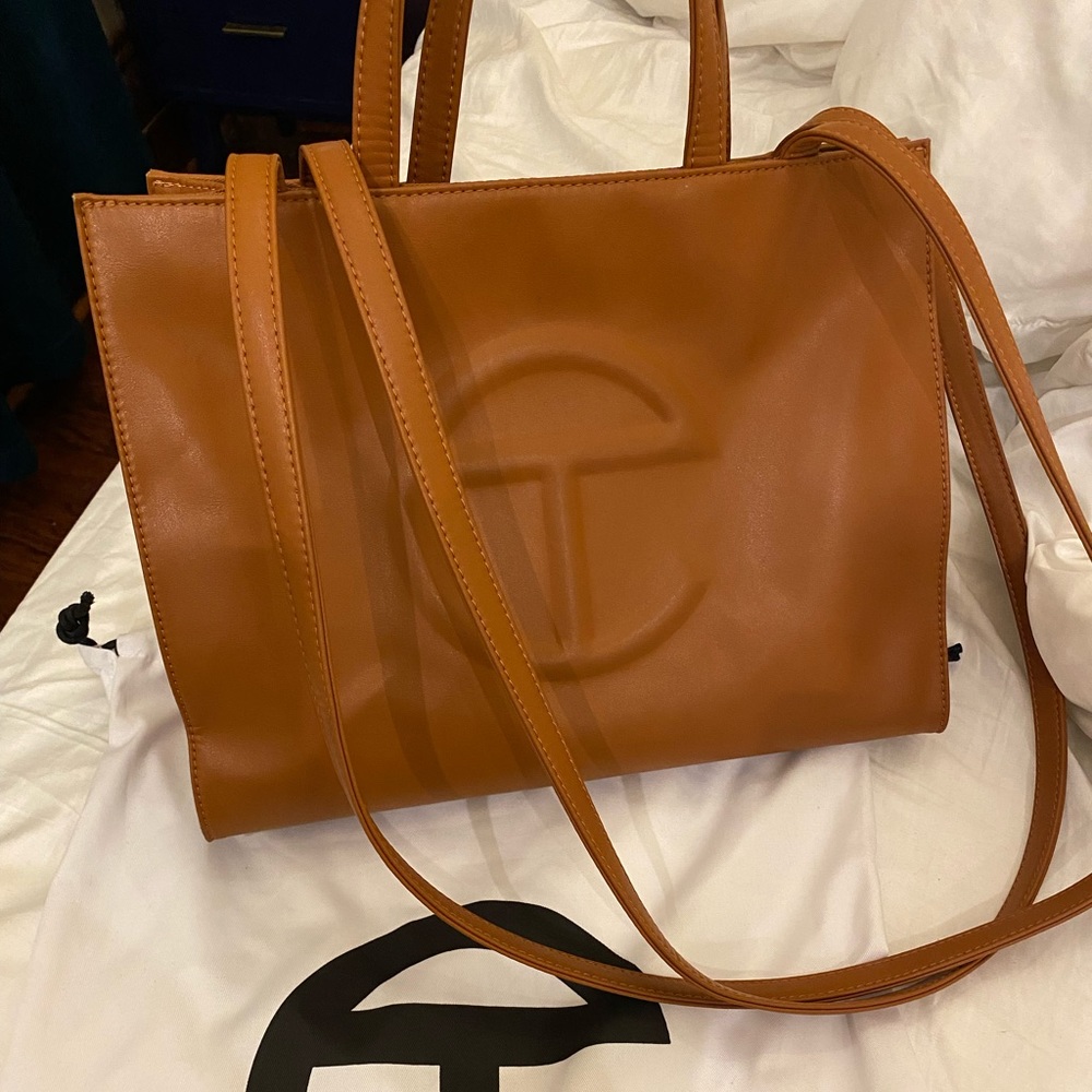 Telfar medium shopping bag in tan